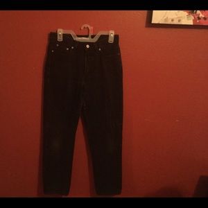 Pantalón de mezclilla negro